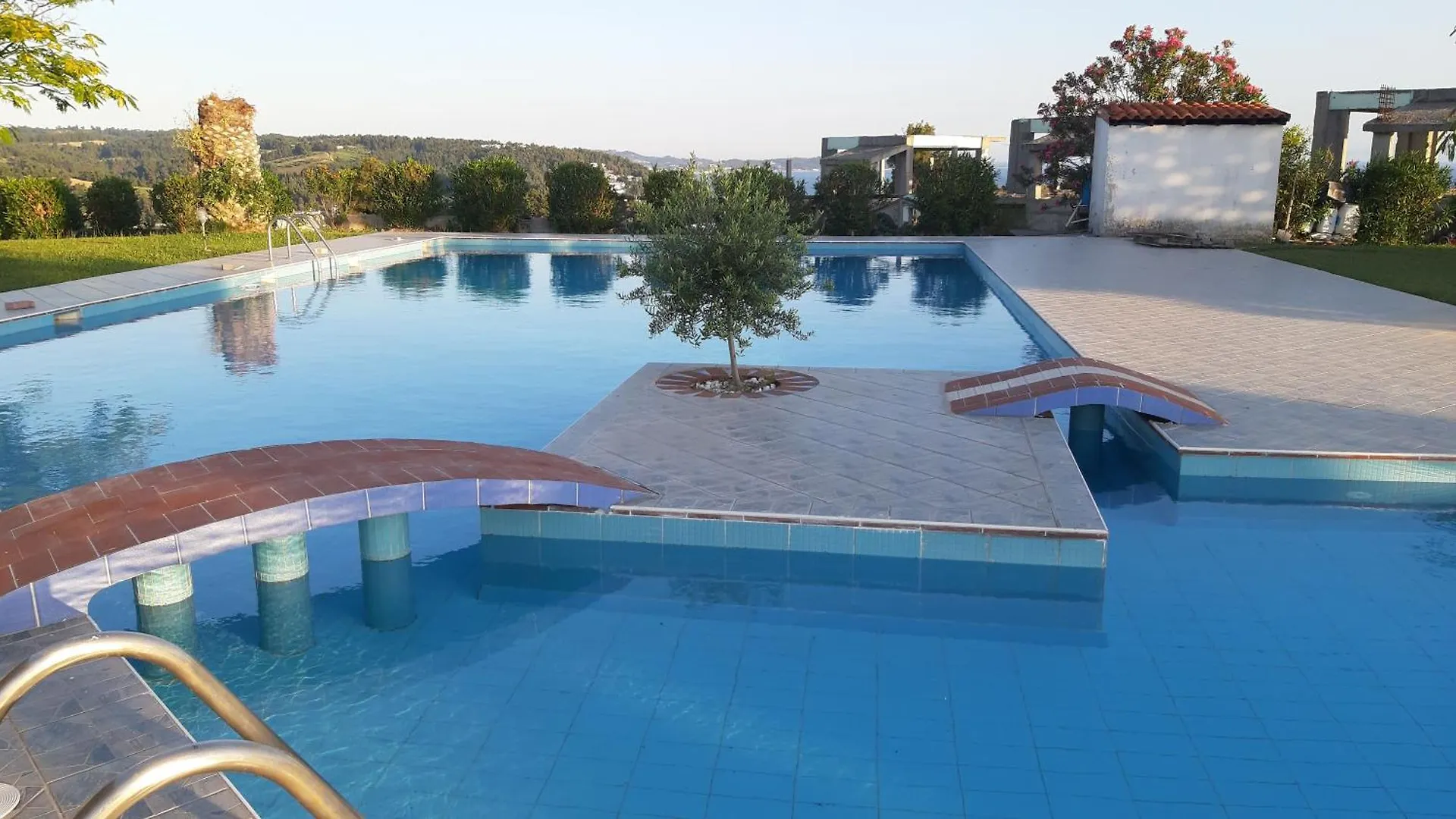 C&C Private Beach & Vista Siviri Grecja