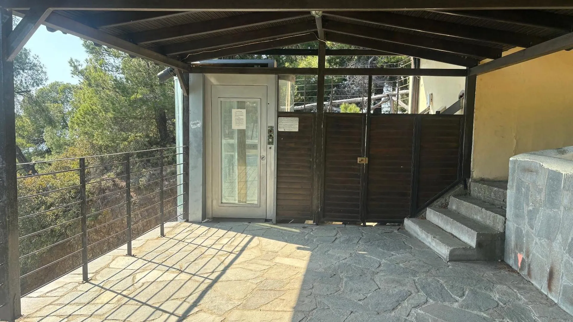 C&C Private Beach & Vista Siviri