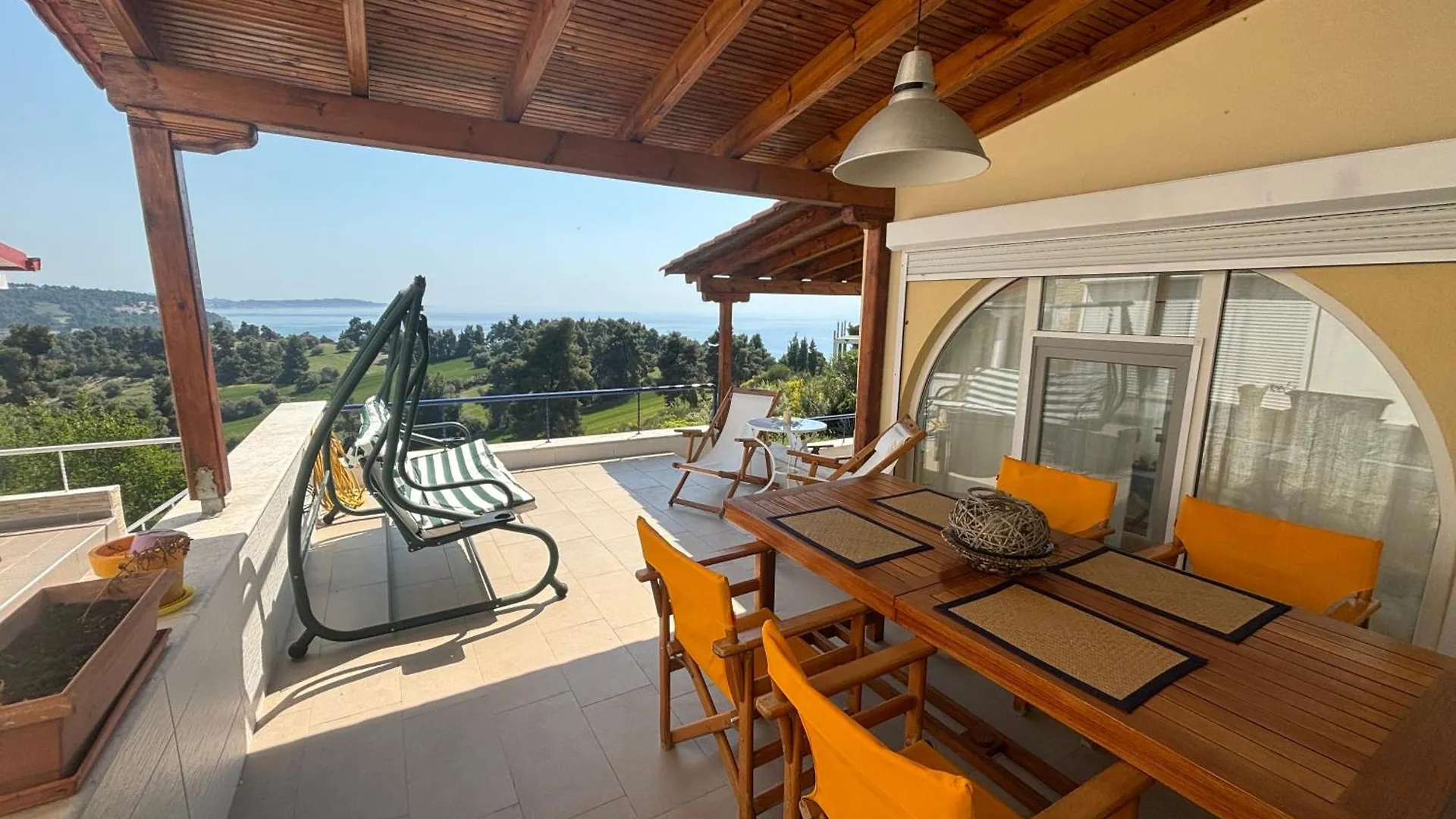 C&C Private Beach & Vista location
